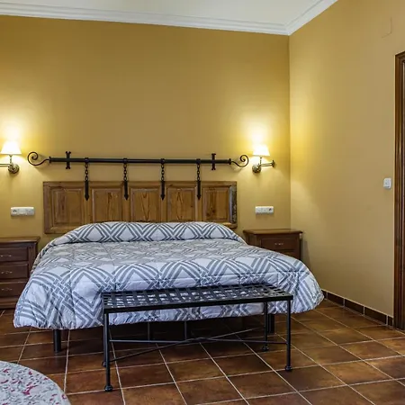 Don Julio Hotell Perales del Puerto